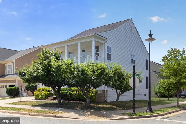 1010 AUSTIN DR, Fredericksburg, VA 22401