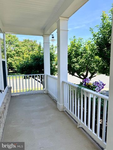 1010 AUSTIN DR, Fredericksburg, VA 22401