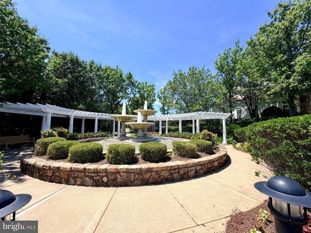 1010 AUSTIN DR, Fredericksburg, VA 22401