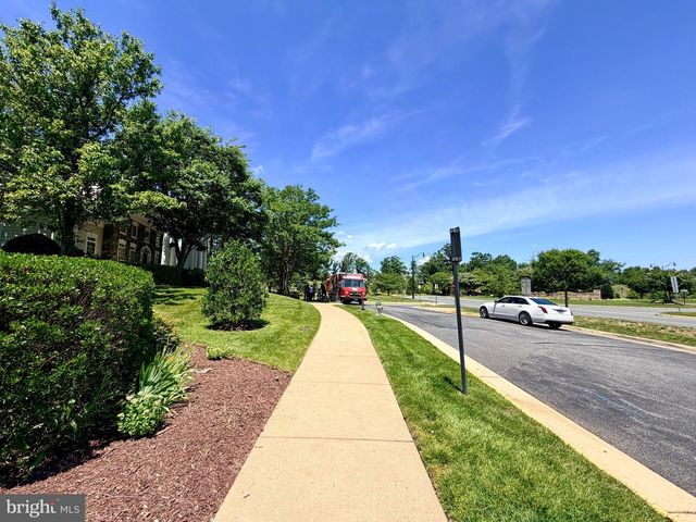 1010 AUSTIN DR, Fredericksburg, VA 22401