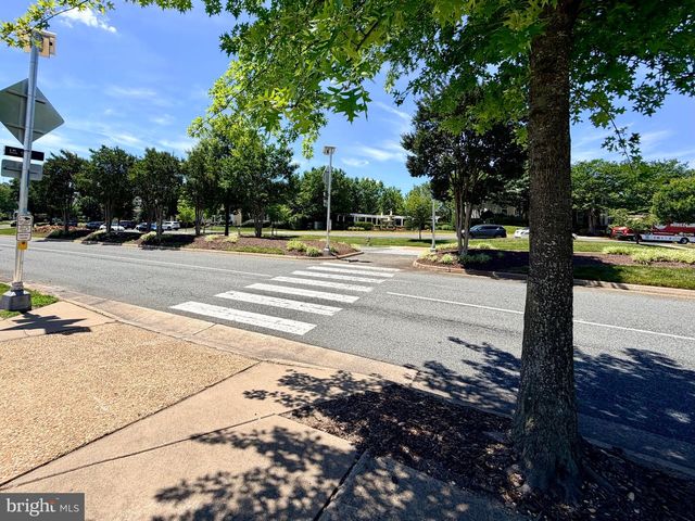 1010 AUSTIN DR, Fredericksburg, VA 22401