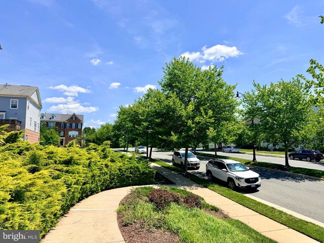 1010 AUSTIN DR, Fredericksburg, VA 22401