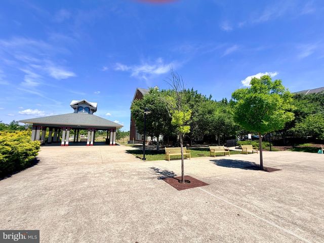 1010 AUSTIN DR, Fredericksburg, VA 22401