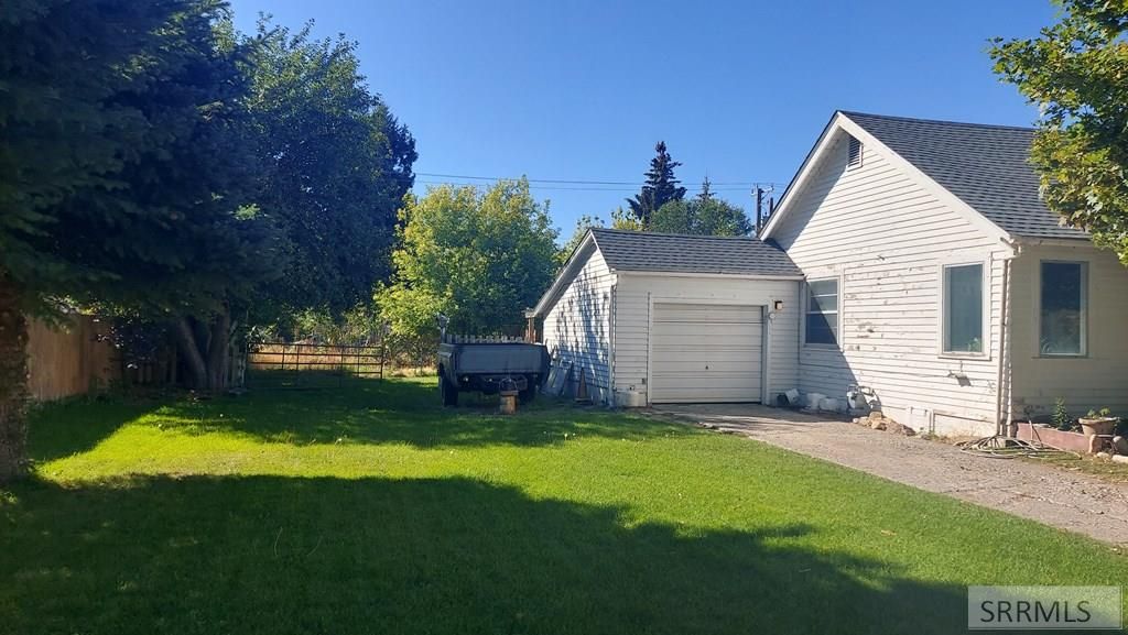 Image 3 of property listing at 750 11th Street, Idaho Falls, ID 83404