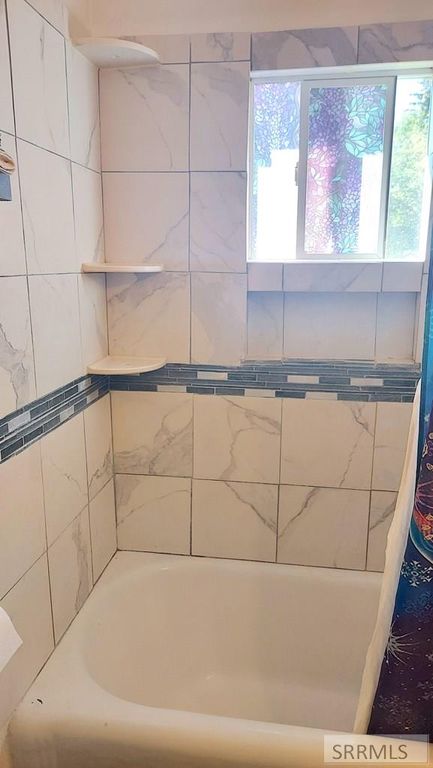 Image 9 of property listing at 750 11th Street, Idaho Falls, ID 83404