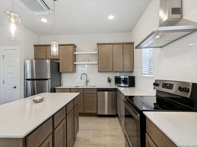 310 Tendick Unit 1101, San Antonio, TX 78209