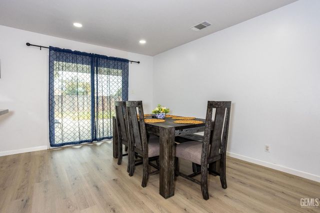 1200 San Vicente Drive, Bakersfield, CA 93307