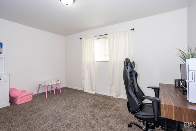 1200 San Vicente Drive, Bakersfield, CA 93307