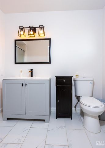 1200 San Vicente Drive, Bakersfield, CA 93307