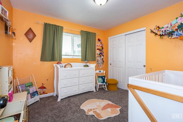 1200 San Vicente Drive, Bakersfield, CA 93307