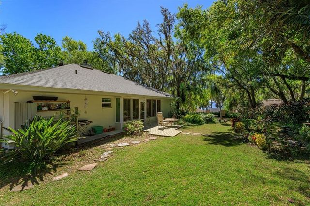 2930 WESTGATE DRIVE, Eustis, FL 32726