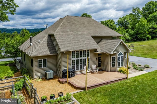 615 BLUE LAKE RD, Denver, PA 17517