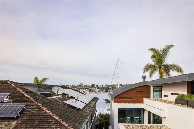1508 E Balboa Boulevard, Newport Beach, CA 92661