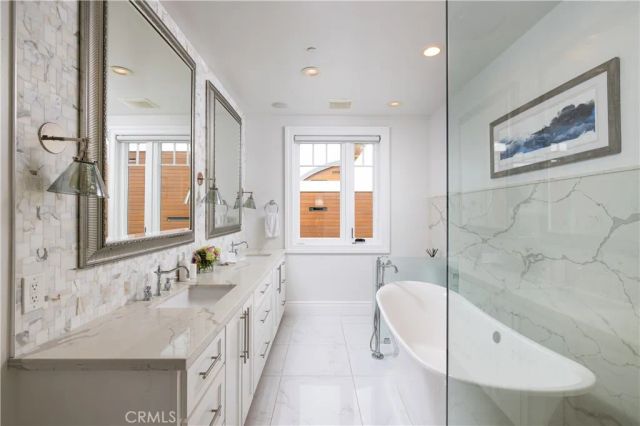 1508 E Balboa Boulevard, Newport Beach, CA 92661