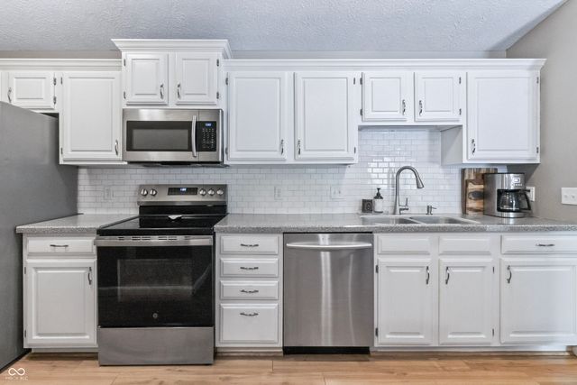 931 Wickham Court 207, Carmel, IN 46032