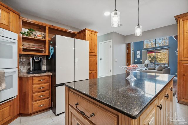 7434 Pine Lake Cir, Milton, FL 32570