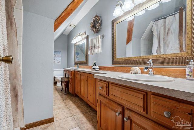 7434 Pine Lake Cir, Milton, FL 32570