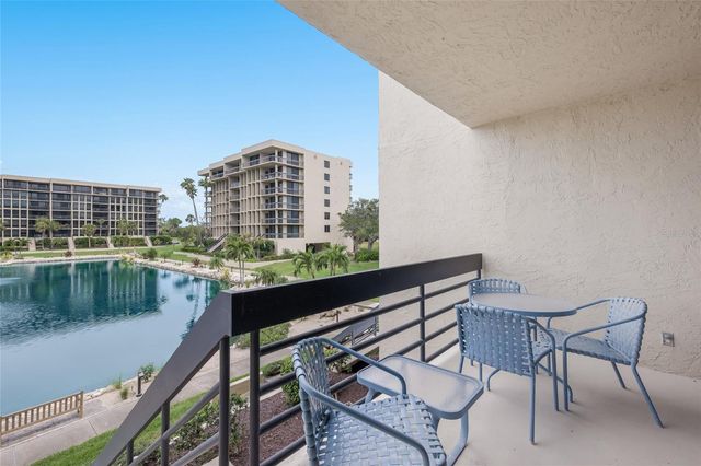 1095 GULF OF MEXICO DRIVE 102, Longboat Key, FL 34228