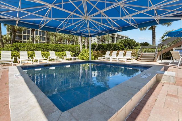 1095 GULF OF MEXICO DRIVE 102, Longboat Key, FL 34228