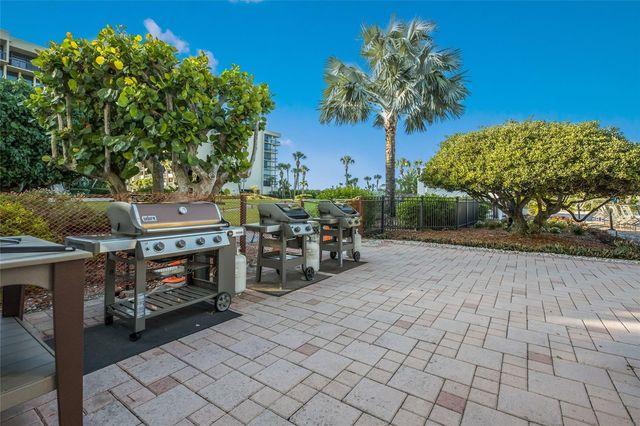 1095 GULF OF MEXICO DRIVE 102, Longboat Key, FL 34228