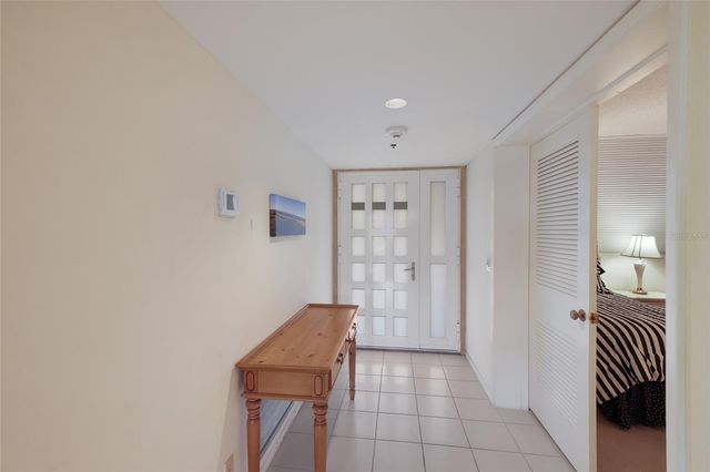 1095 GULF OF MEXICO DRIVE 102, Longboat Key, FL 34228