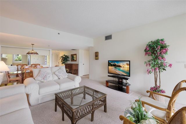 1095 GULF OF MEXICO DRIVE 102, Longboat Key, FL 34228
