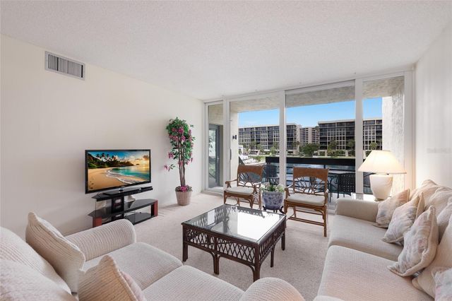 1095 GULF OF MEXICO DRIVE 102, Longboat Key, FL 34228
