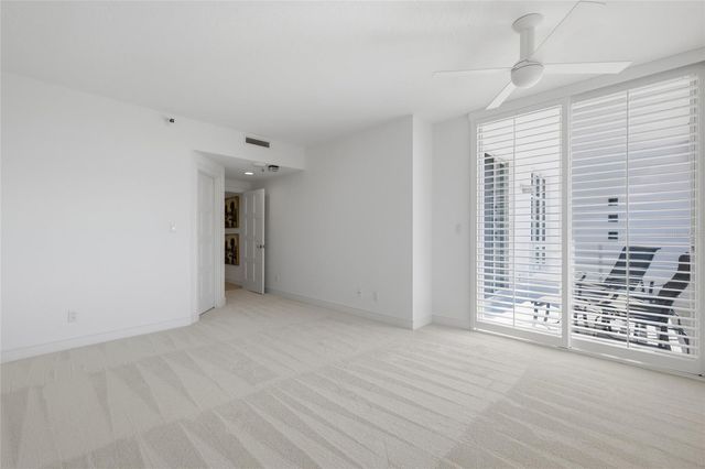 2550 HARBOURSIDE DRIVE 333, Longboat Key, FL 34228