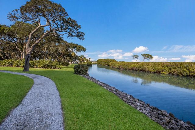 2550 HARBOURSIDE DRIVE 333, Longboat Key, FL 34228