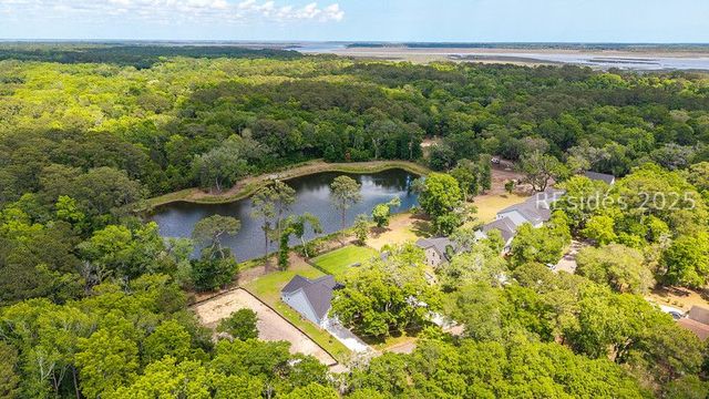 1 Alumni Rd, Beaufort, SC 29907