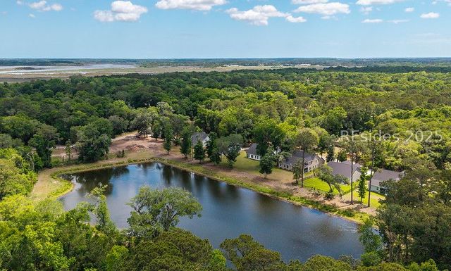 1 Alumni Rd, Beaufort, SC 29907