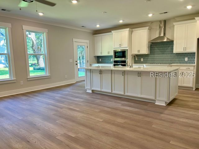 1 Alumni Rd, Beaufort, SC 29907