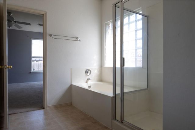 665 Reggie Jackson TRL, Round Rock, TX 78665