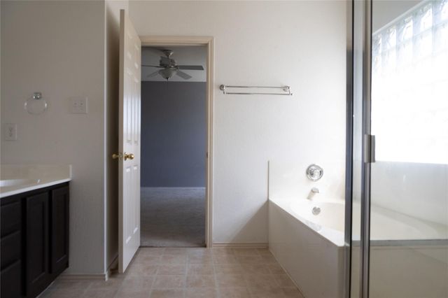 665 Reggie Jackson TRL, Round Rock, TX 78665