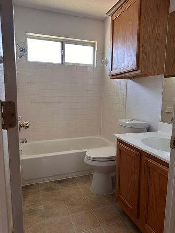 665 Reggie Jackson TRL, Round Rock, TX 78665