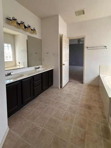 665 Reggie Jackson TRL, Round Rock, TX 78665