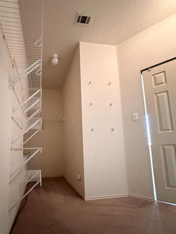 665 Reggie Jackson TRL, Round Rock, TX 78665