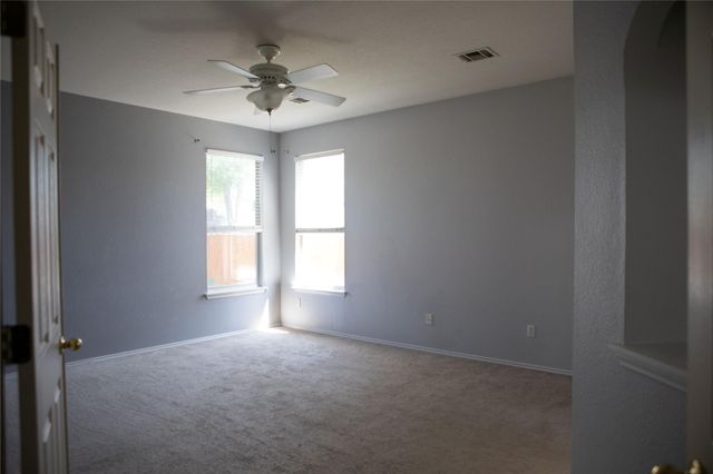 665 Reggie Jackson TRL, Round Rock, TX 78665