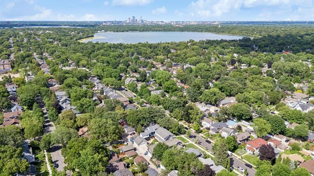 5112 Upton Avenue S, Minneapolis, MN 55410