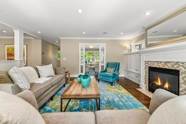 5112 Upton Avenue S, Minneapolis, MN 55410