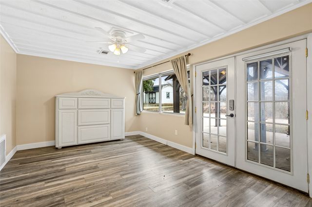 1401 Greenbrier Drive, Sherman, TX 75092