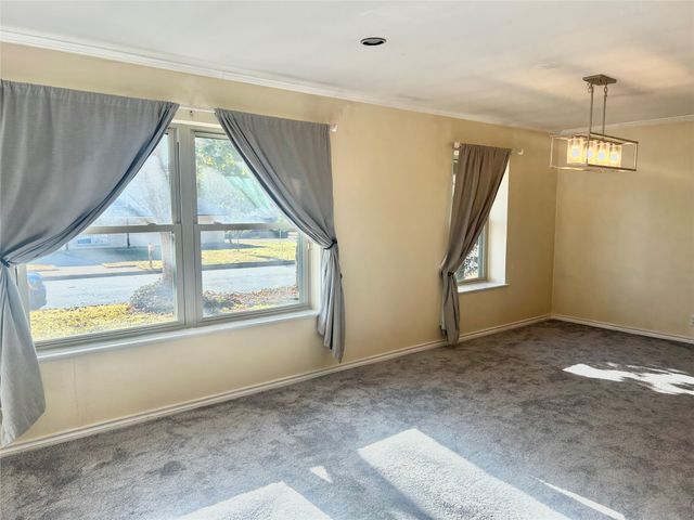 1401 Greenbrier Drive, Sherman, TX 75092