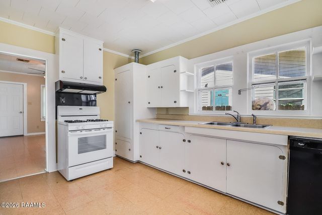 1211 Scott Street, Scott, LA 70583
