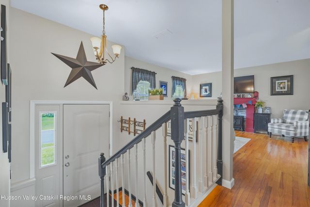 38 Genesee Avenue, Lake Katrine, NY 12449