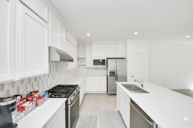 1058 Blue Stone Dr, Beasley, TX 77417