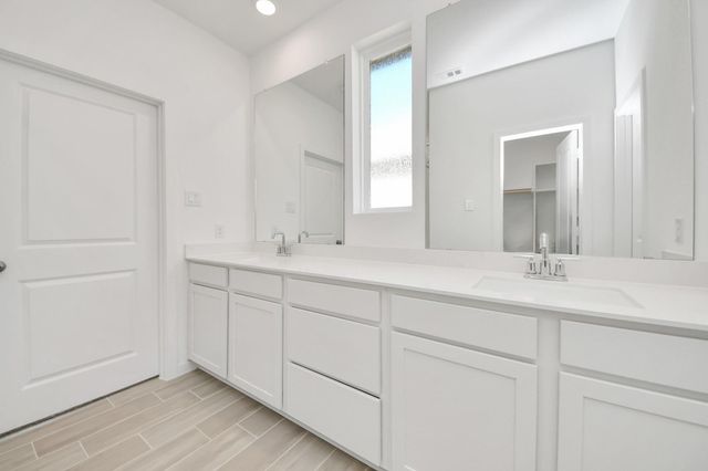 1058 Blue Stone Dr, Beasley, TX 77417