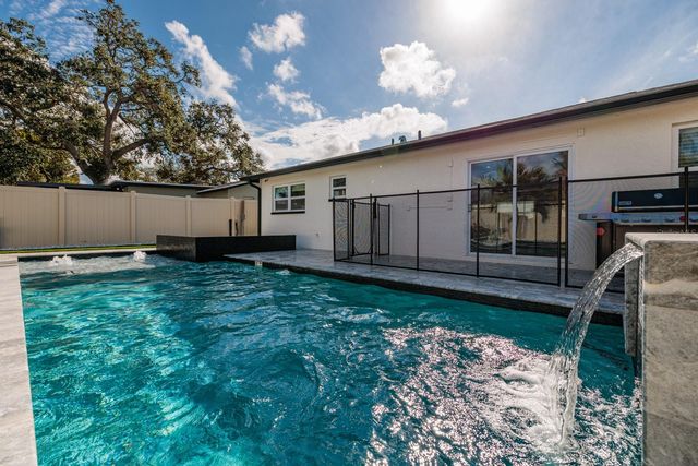 9481 MONICA DRIVE, Seminole, FL 33777