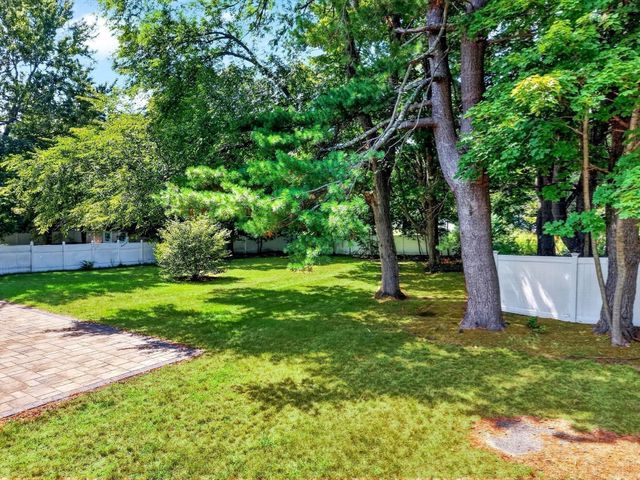 20 Temi Rd, Framingham, MA 01701