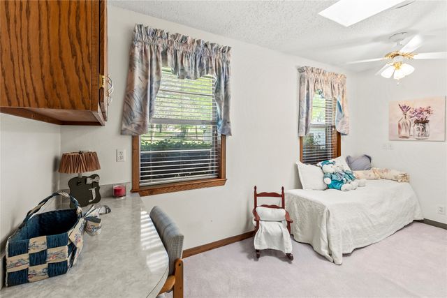 226 Bushwhacker Drive, Mabank, TX 75156