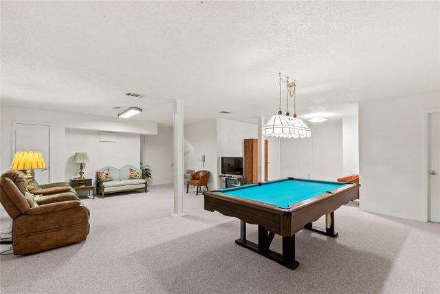 226 Bushwhacker Drive, Mabank, TX 75156